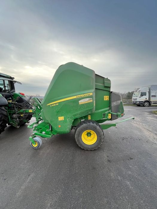 John Deere V451M  John Deere V451M - pierwszy właściciel