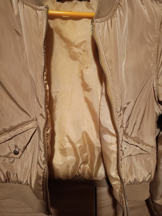 Kurtka krótka bomberka