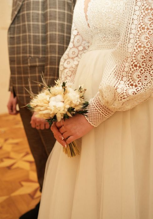 Неймовірна весільна сукня