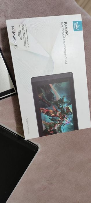 Huion Kamvas 13 z podstawką