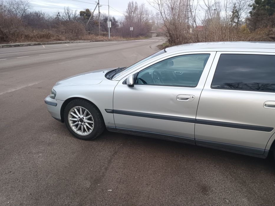 Продам гарне авто Volvo V70