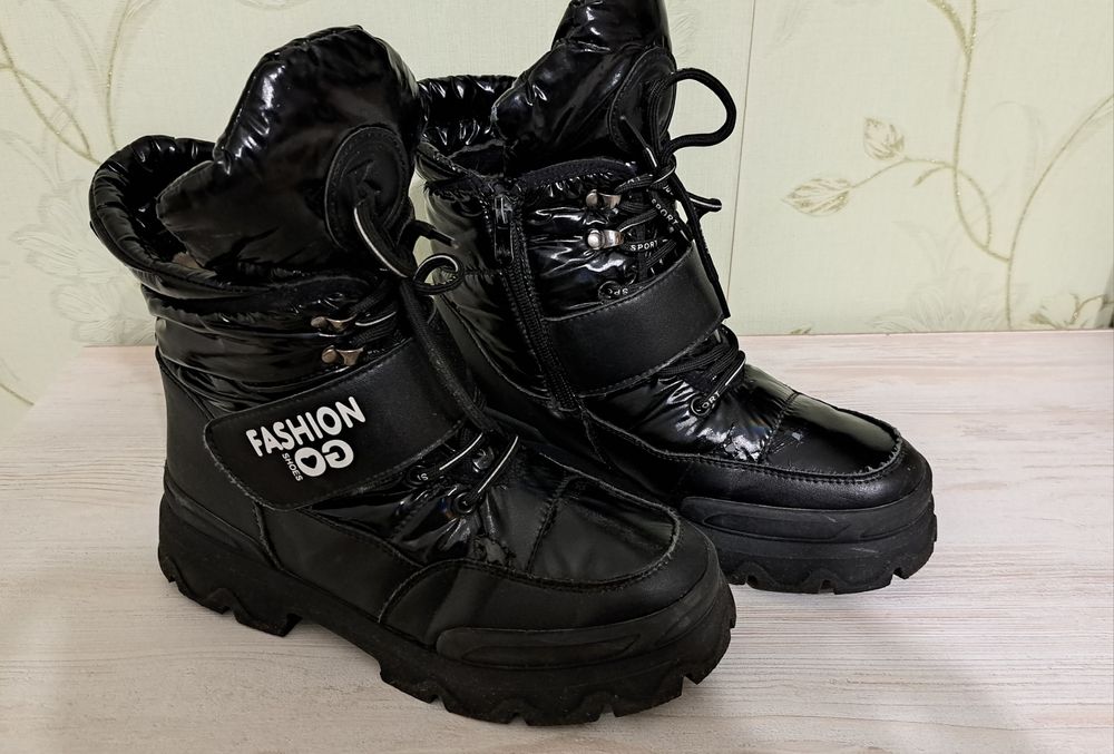 Зимние ботинки для девочки