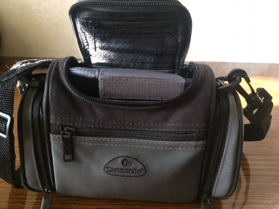 Видеокамера SONY DCR- DVD 505 с аксессуарами