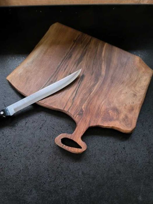 Ręcznie robiona deska z litego drewna | naturalna | do serwowania