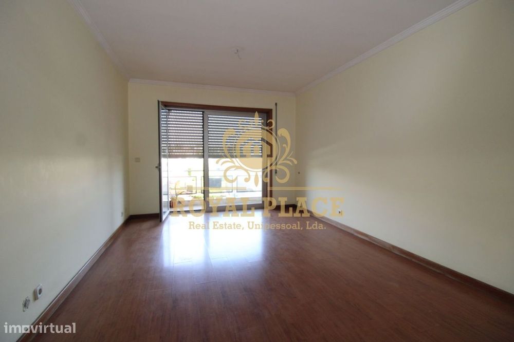 Apartamento T2, Paços de Brandão