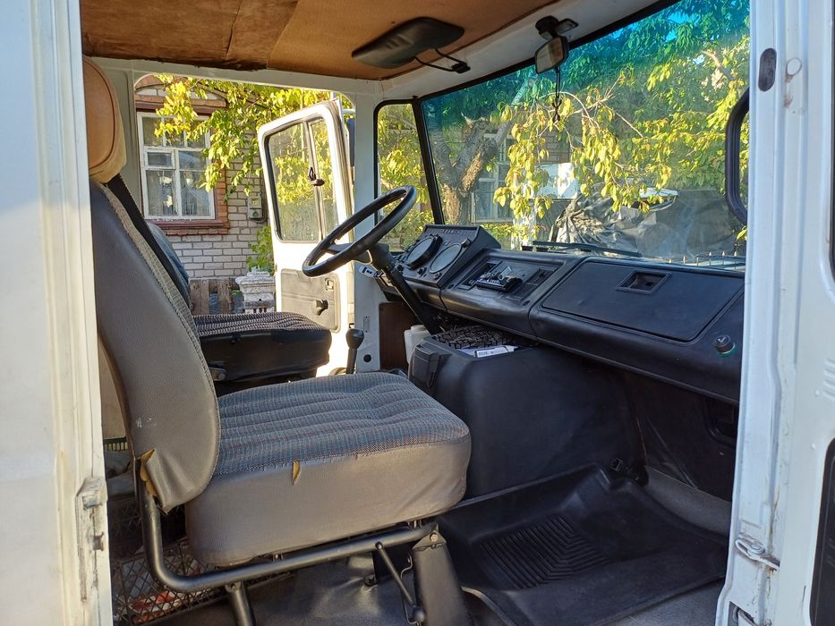 Продам Мерседес 508 - фургон 5+1