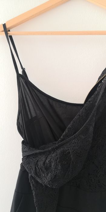 Vestido de renda preto