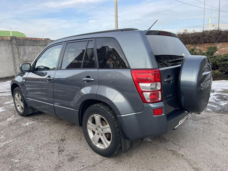 Suzuki Grand Vitara 2.0 Газ