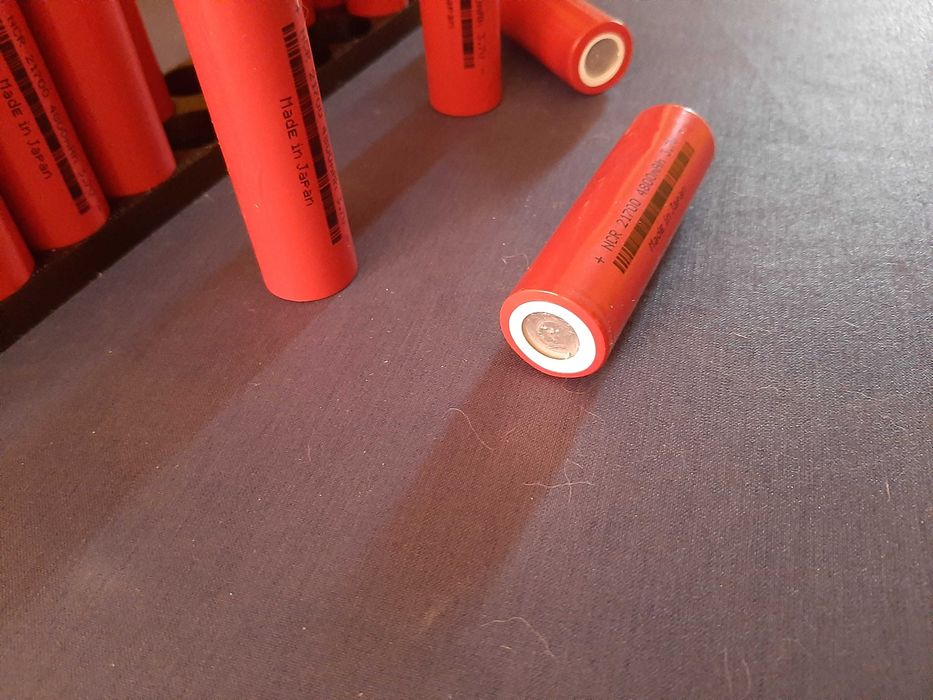 Células Li-Ion  21700