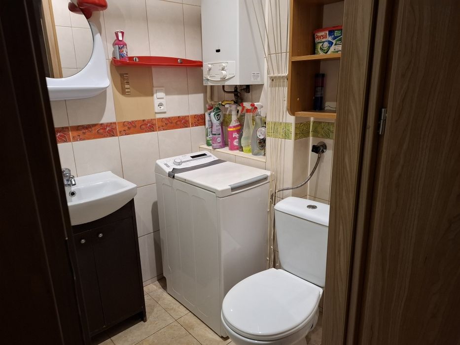 Pokój w mieszkaniu dwupokojowym  al. Racławickie