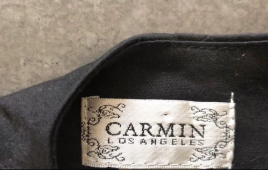 Kamizelka damska z ćwiekami, Carmin z USA, nowa S