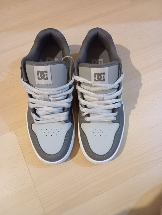 Sapatos DC originais, tamanho 39