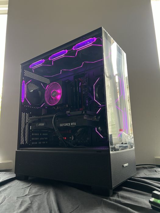 Komputer gamingowy / RTX 3070 Ti / 7 5700X / 32GB RAM / 512GB SSD