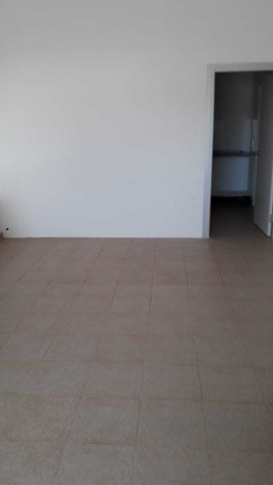 Edificio para serviços bem localizado na zona de Sintra