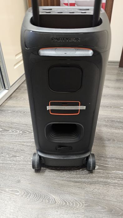 Продам колонку JBL 320