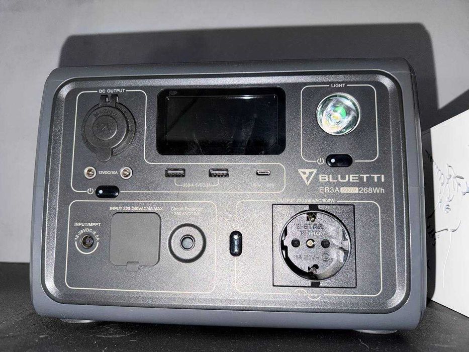 Bluetti EB3A станция батарея зарядная