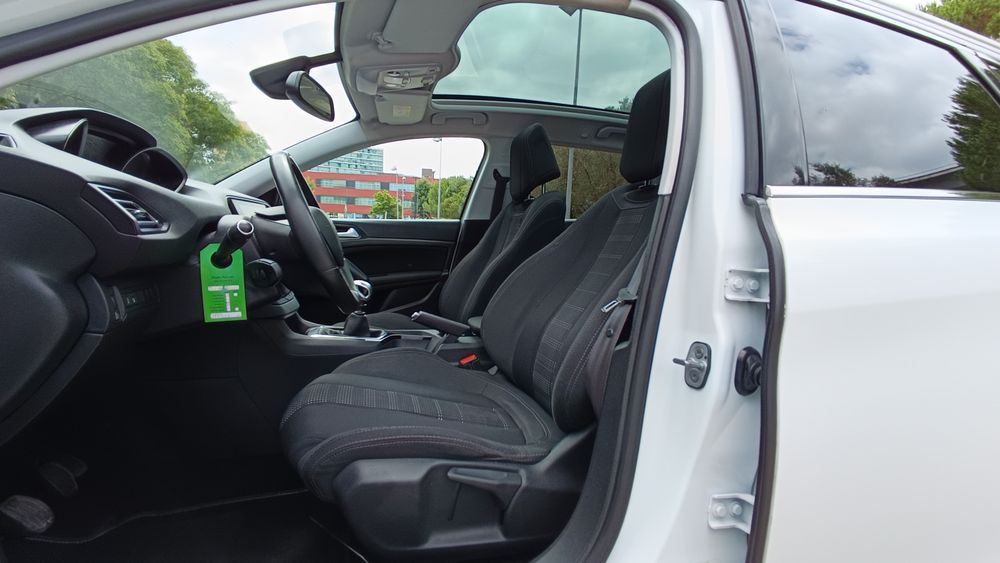 Peugeot 308  1.6 HDI Teto Panorâmico