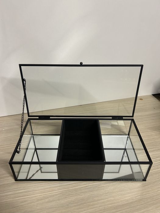 Nowa szklana szkatułka na biżuterię nr.8781