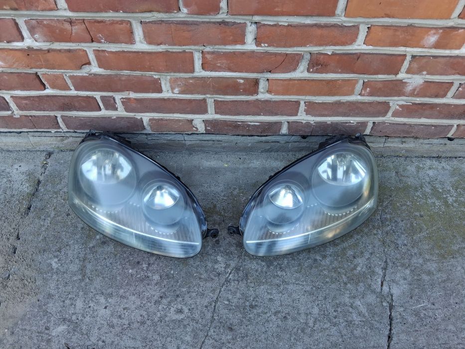 Lampy przód golf 5