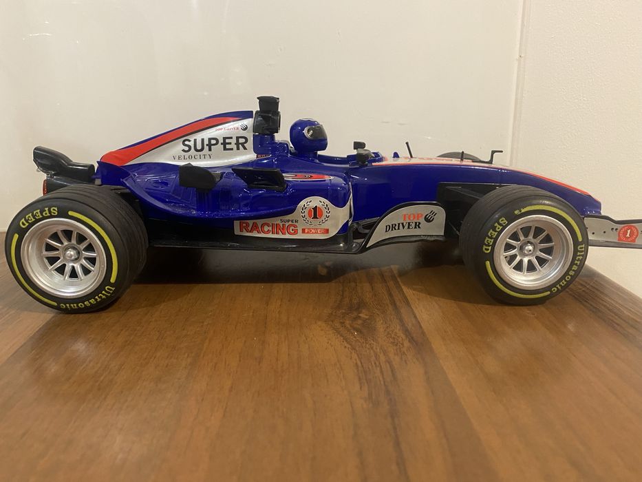 Zabawkowy , zdalnie sterowany bolid Formuły 1