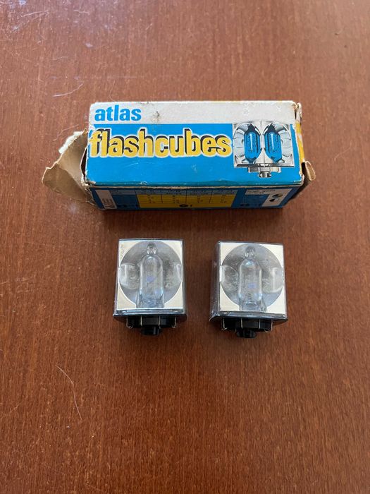ATLAS Flashcubes - Vintage