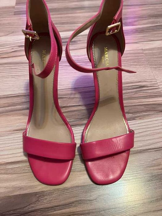 Sandały Marciano Guess 39 fuksja