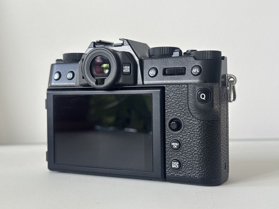 Fujifilm X-T30 + grip + 2 baterie