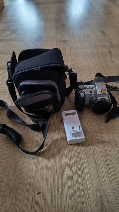 Aparat cyfrowy Sony DSC H5 klasyk okazja!