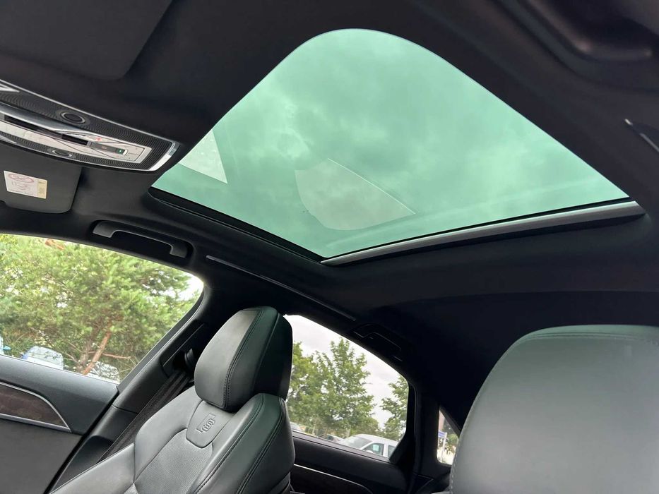 Audi A8 60 TFSI e Quattro Tiptronic