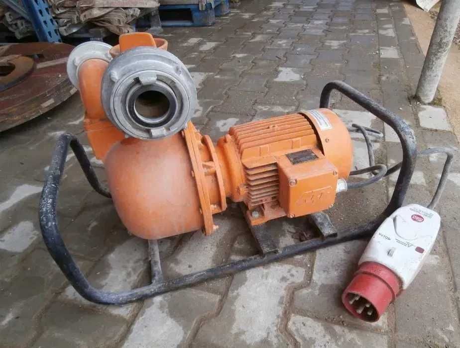 Bomba de Água - Trifásica - Usada