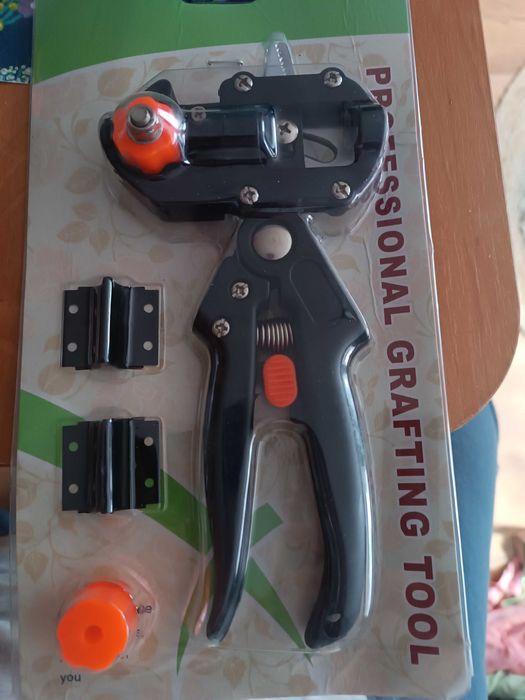 Zestaw do cięcia ostrych szczepień ogrodowych