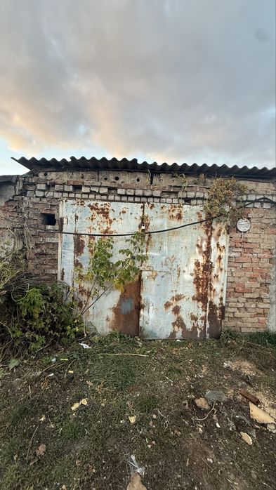 Гараж в ГК ТЕМП1, гара на бамі, для МіКРОАВТОБУСА, ПОТРІБЕН РЕМОНТ