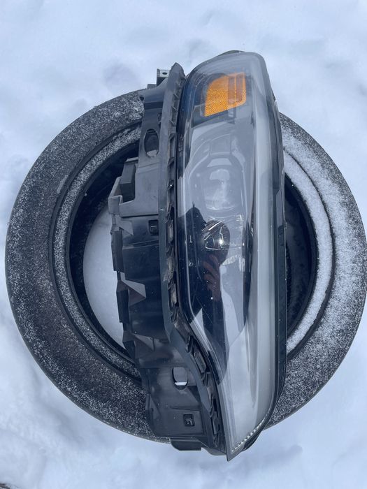 Фара права jeep cherokee 2018 2019 2020 2021 2021