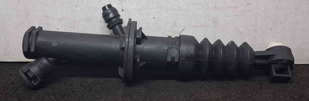 Bomba Principal da Embraiagem 306105773R - RENAULT CLIO IV