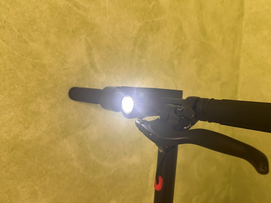 Електросамокат Xiaomi