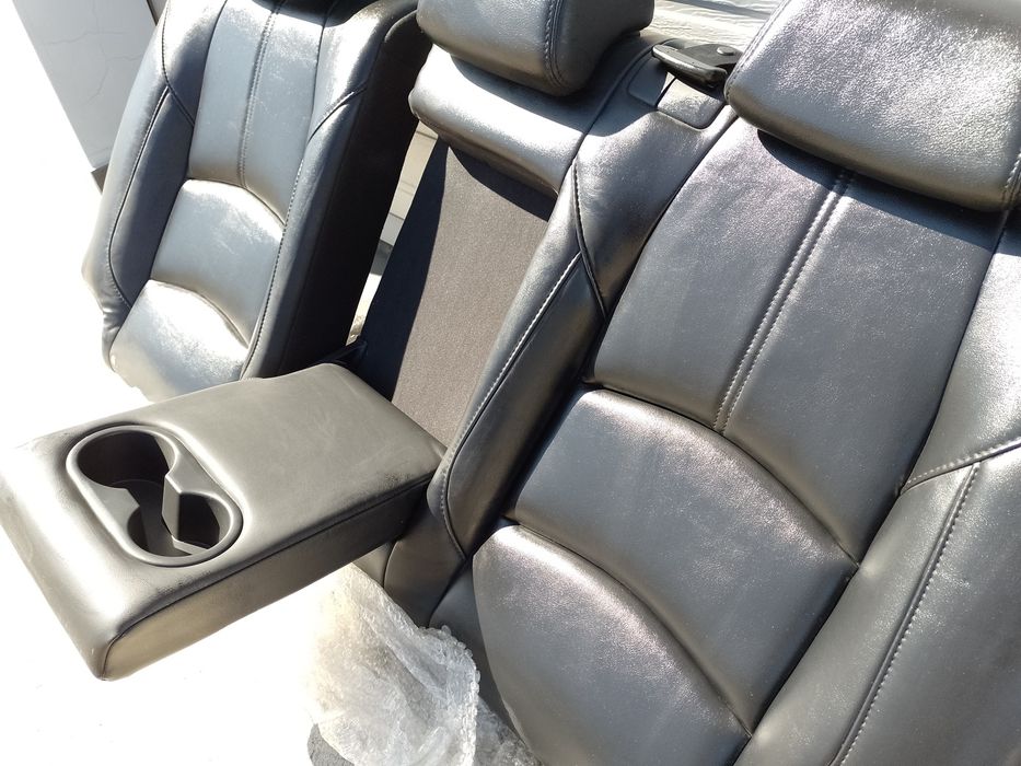 Задний ряд сидений 2 ряд Mazda 3 19-22 4d кожа черная,  спинка