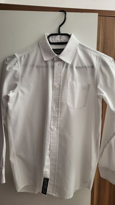 Biała koszulka chłopięca Cool Club róż 146