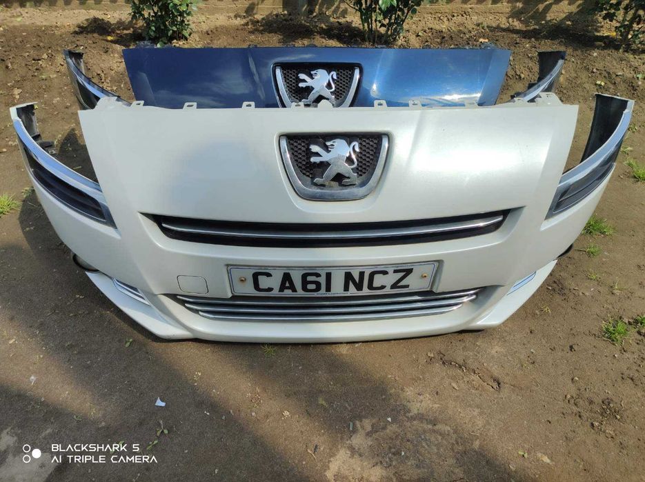 Бампера ПЕЖО 3008-5008 рік