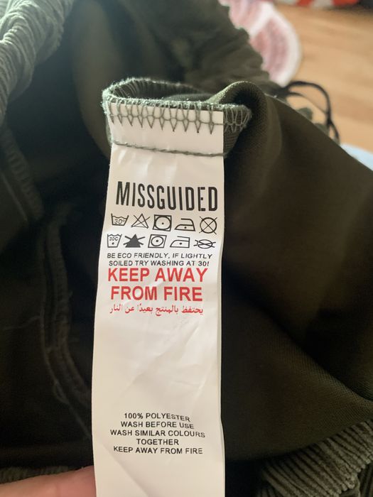 Missguided alladynki sztruks 46