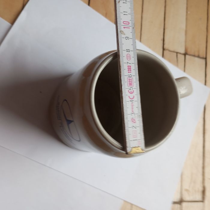 Kufel ceramiczny Mercedes Simon Gruber Ottobrunn Niemcy Stary loft 0,5