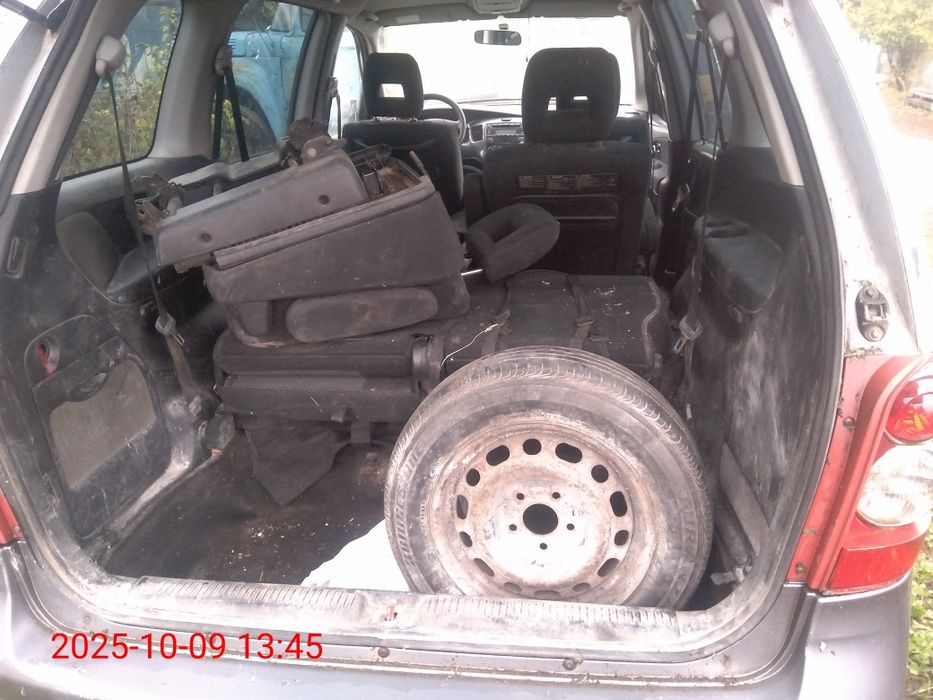 Продам мазду на запчасти