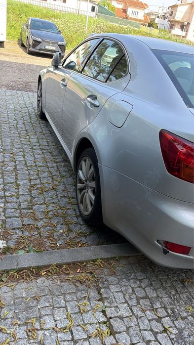 Lexus is 220d nacional