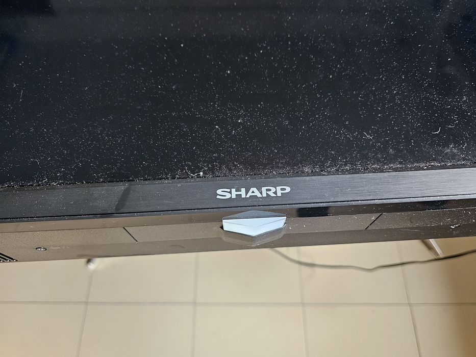 Sharp 65 cali uszkodzony