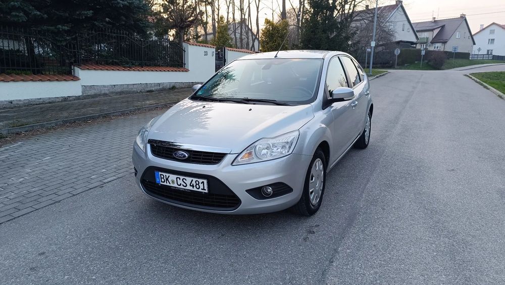 Ford Focus Lift / 1.6 16v Benzyna / Klima / Grzana szyba / z Niemiec