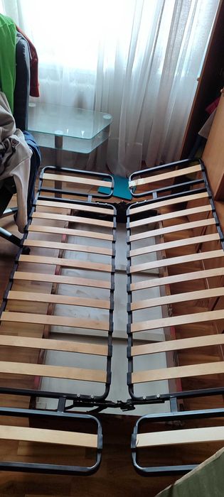 Віддам старий диван БЕЗКОШТОВНО