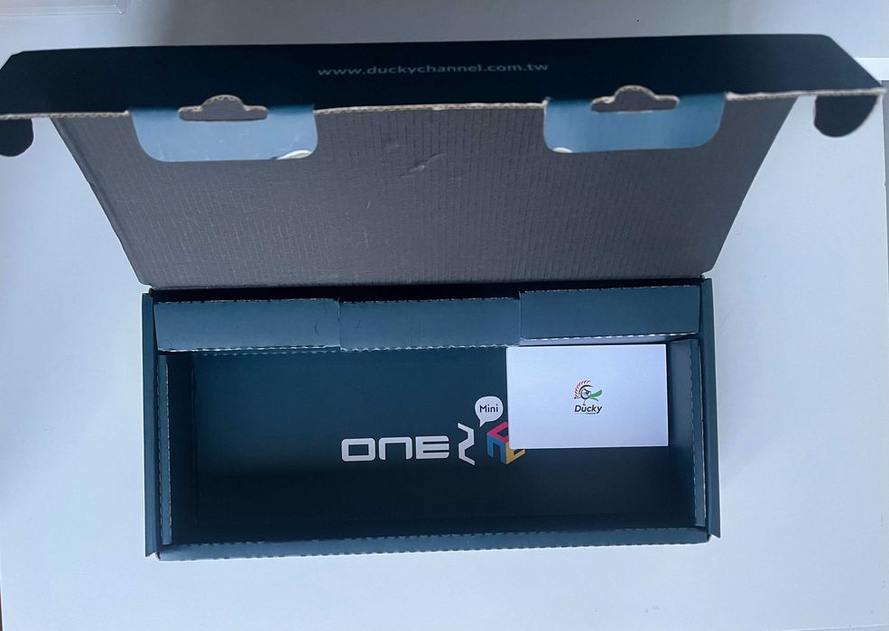 Ducky One 2 Mini 60% Cherry MX Brown — Layout PT — Como novo