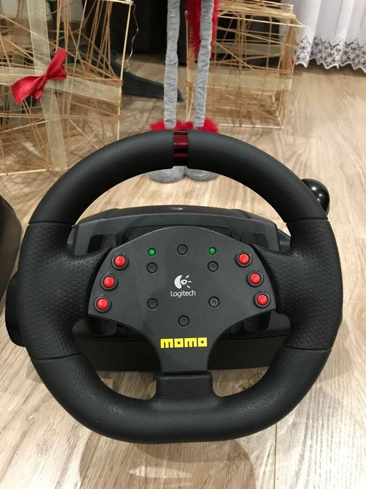 Продам руль logitech momo