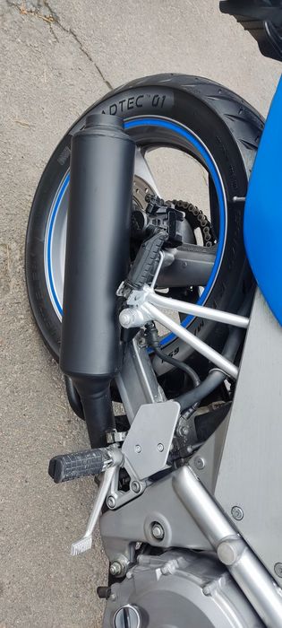 Honda CB-1 (NC27)