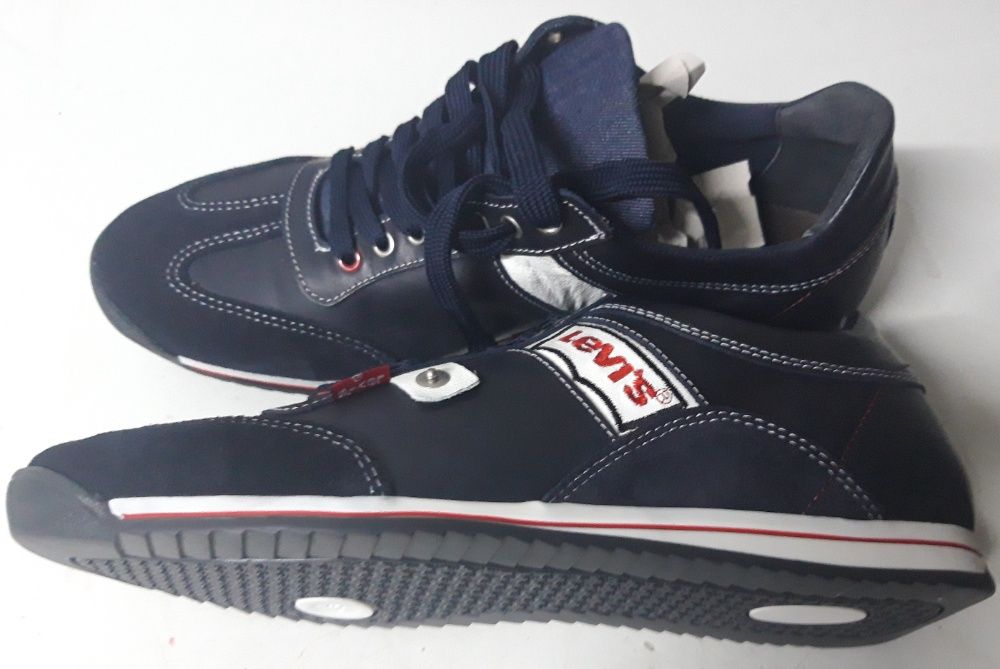 LEVI´S Tenis Tam.43 Novos