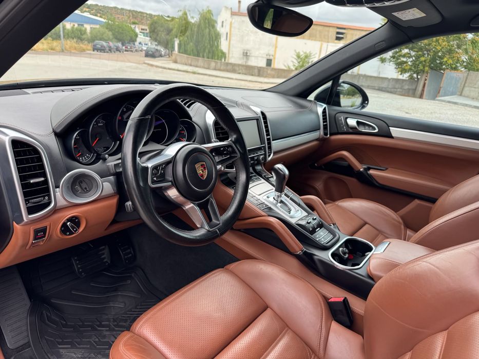 Porsche Cayenne 3.0d - 262 cv - Full Extras